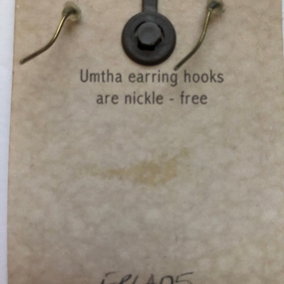 Umtha earrings - Picture 4 of 4